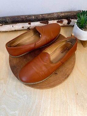 Charix Cognac Brown Handmade Leather Loafers Unisex Slippers EU 43 Men 10